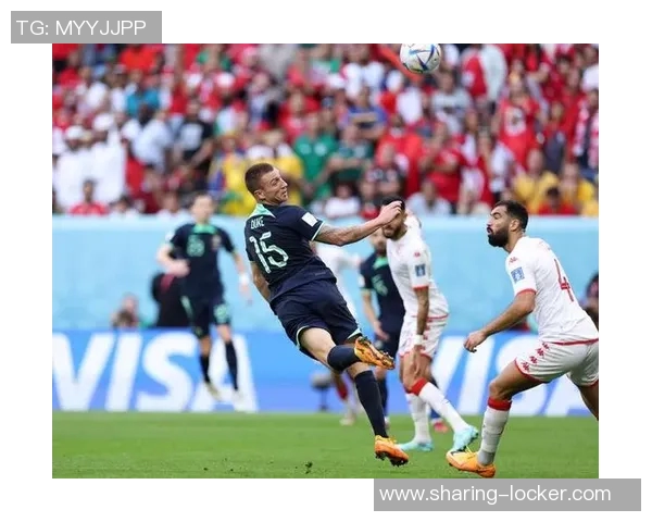 足球明星高清分身图片展示让你感受球场魅力与风采的完美结合